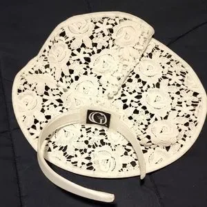Giovannio | Accessories | Giovannio Diana Off White  display picture 1